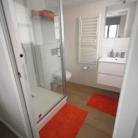 Centre Apartment *